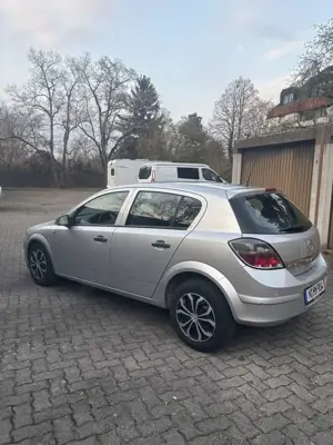 Opel Astra Selection "110 Jahre" Bild 5