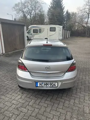 Opel Astra Selection "110 Jahre" Bild 4