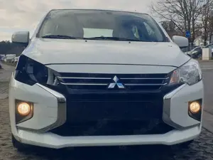 Mitsubishi Space Star Select