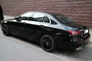 Mercedes-Benz E 220 Avantgarde I 360 Kamera I Distr.Plus I Felgen Bild 2