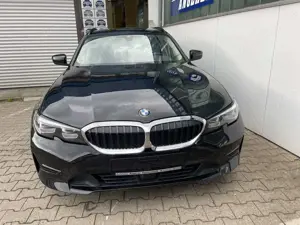 BMW 318 Automatic Advantage AHK, LED, Navi, Top Zustand