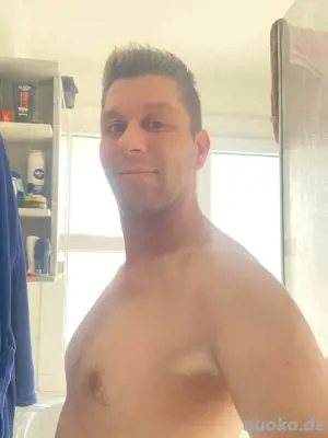 welche milf Hausfrau oder Ehefrau möchte gefickt werden ?
