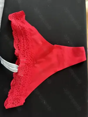 Verkaufe Feuchte und duftende Tangas