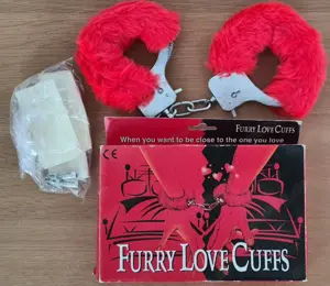 Furry Love Cuffs Handschellen fetisch_NEU