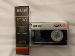 Videokamera Philips VR6830 mit BILORET-Stativ und Zubehör, mit Tragetasche  Bild 5