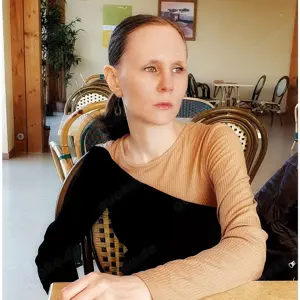 Online Geldsklaven gesucht! Eng gebaute Milf Herrin sucht dich