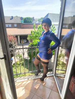 Sexy Christina wartet auf dich