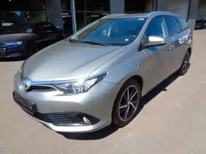 Toyota Auris Touring Sports Edition-S+
