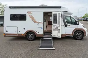Fiat Ducato Bürstner Lyseo - Behindertengerecht Bild 1