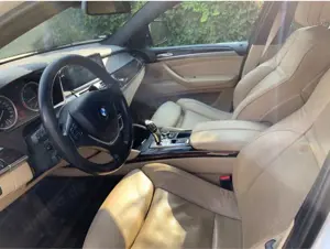 BMW X6 xDrive40d—-sehr gut erhalten Bild 5