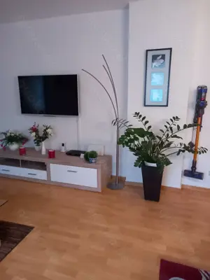 Zimmer frei für die Dame. 