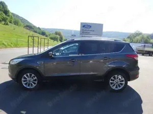 Ford Kuga Titanium AHK -  Nur für Export/Gewerbe Bild 4