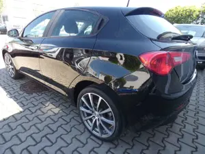Alfa Romeo Giulietta Bild 5