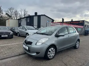 Toyota Yaris Sol   Garantie TÜV NEU