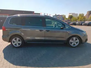 SEAT Alhambra Style Panodach AHZV Bi-Xenon Klima Bild 3