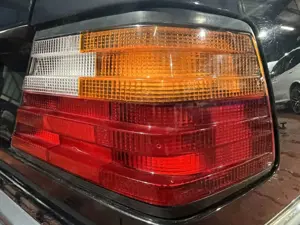 Mercedes-Benz E 230 CE*W124C*1 Hand*128tkm* Guter Zustand* Bild 4