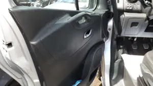 Opel Vivaro Kasten L1H1  2,9t // AHK // Klima // TOP -Zustand Bild 4