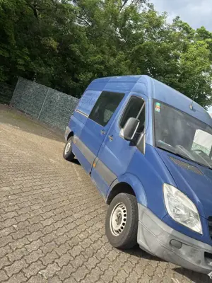 Mercedes-Benz Sprinter 211 CDI Bild 2
