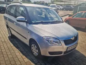 Skoda Fabia 1.4 TDI Com.Navi+AHK+Tempo+BC+FH+el.Spiegel+Reling