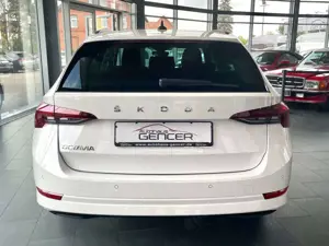 Skoda Octavia Combi Ambition 2.0 TDI "LED/VirtualC." Bild 5