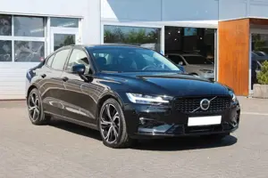 Volvo S60 B5 Benzin Ultimate Dark AWD +harman+ACC+HUD+ Bild 2