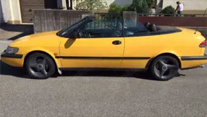 Saab 900 2.0i SE Mellow Yellow