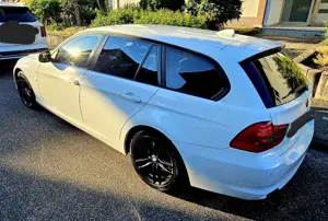 BMW 320 320d DPF Touring Aut.