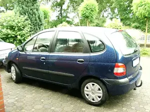 Renault Scenic 1.6 16V Expression Bild 3