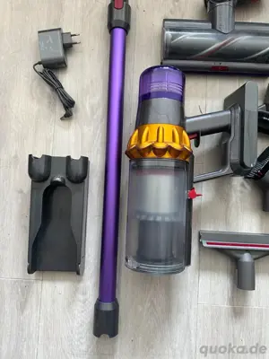 Dyson V15 Akku-Staubsauger