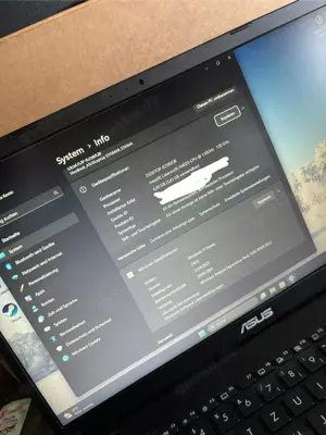 Asus E510M Laptop zu verkaufen