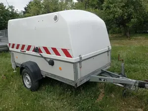 Unverwüstlicher Anhänger mit Haupe gebremst, TÜV neu