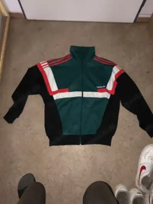 Neue Adidas Trainingsjacke