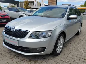 Skoda Octavia Joy, AHK abnehmbar, Allwetterreifen