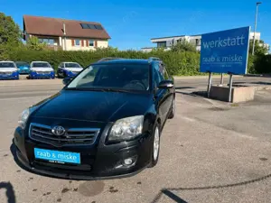 Toyota Avensis Kombi 2.4 Executive