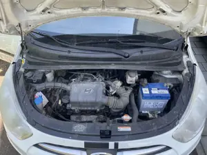 Hyundai i10 1.1 FIFA WM Edition Bild 4