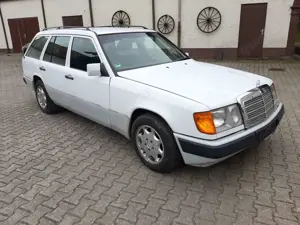Mercedes-Benz E 220 TE Euro 2 Klima