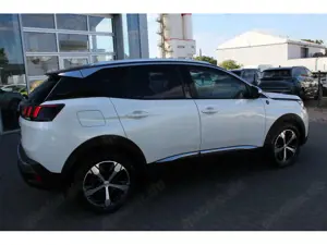 Peugeot 3008 Bild 2