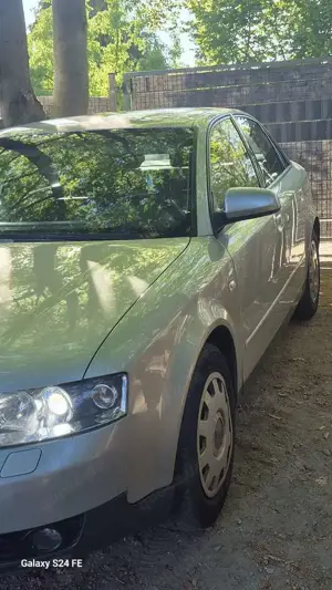 Audi A4 2.0 Bild 3