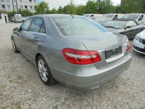 Mercedes-Benz E 350 E350 CGI Aut.BlueEfficiency 4Matic~Sehr Gepflegt Bild 3