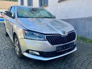 Skoda Fabia Style " UNFALLSCHADEN" "RESERVIERT"