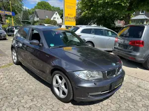 BMW 120 i AUTOMATIK * ÖLDRUCK LEUCHTET