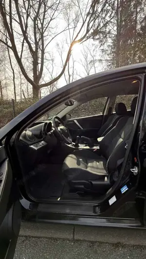 Mazda 3 1.6 MZR Exclusive-Line Bild 2