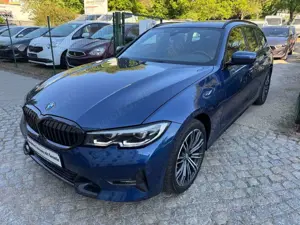 BMW 320 d Touring Sport Line 1-Hand SR+WR Kamera