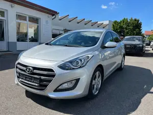 Hyundai i30 cw blue Passion * Automatik, Klima *