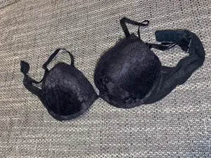 Schwarzer BH 75C mit Duft und Liebe - Unterwäsche