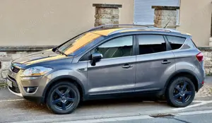 Ford Kuga S 2.0 TDCi 4x4 Plus Editionsmodell