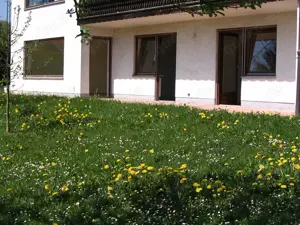 Schöne helle und sonnige 2 Zimmer Wohnung vor den Toren Münchens