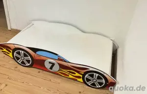 Kinderbett in Autoform   Fast wie neu!