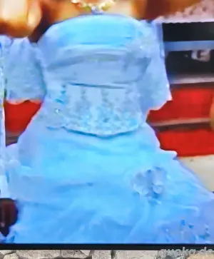 Brautkleid  Bild 2