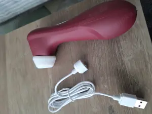 Satisfyer Pro 2 in Bordeaux    Sonderangebot !! Bild 2